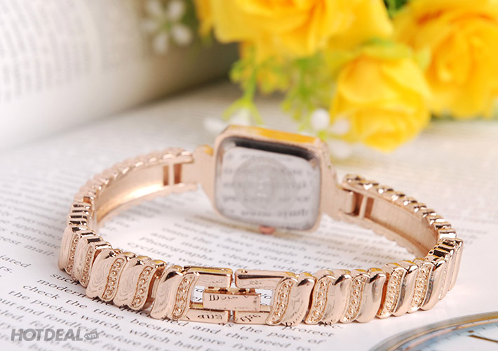 Đồng Hồ Mặt Vu&ocirc;ng D&acirc;y Xoắn