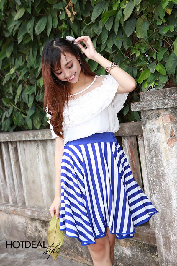 Chân Váy Kẻ Sọc Sang Trọng