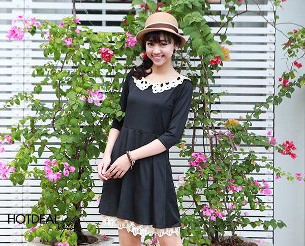 Đầm X&ograve;e Ch&acirc;n V&aacute;y Ren