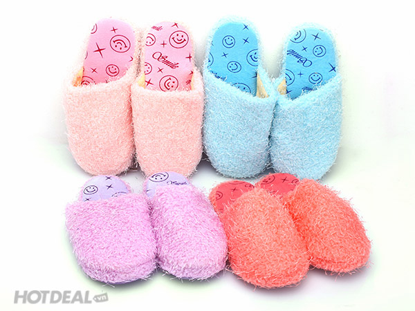 D&eacute;p L&ocirc;ng Đi Trong Nh&agrave; Xinh Xắn