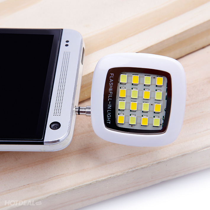 Đèn Flash Hỗ Trợ Chụp Ảnh Cực Độc Trên Điện Thoại/ Máy Tính Bảng Đèn Flash Hỗ Trợ Chụp Ảnh Cực Độc Trên Điện Thoại/ Máy Tính Bảng