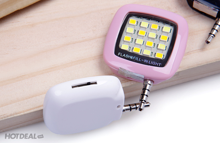 Đèn Flash Hỗ Trợ Chụp Ảnh Cực Độc Trên Điện Thoại/ Máy Tính Bảng Đèn Flash Hỗ Trợ Chụp Ảnh Cực Độc Trên Điện Thoại/ Máy Tính Bảng