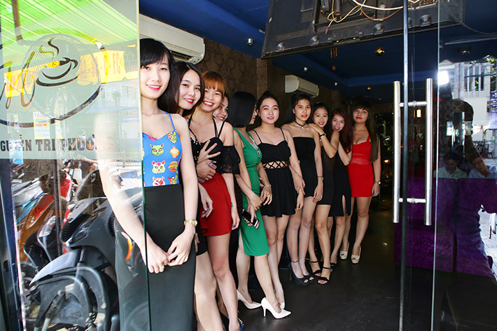 CAFE DJ CAO CẤP PHONG CÁCH MỸ THUẬT QUẬN 7