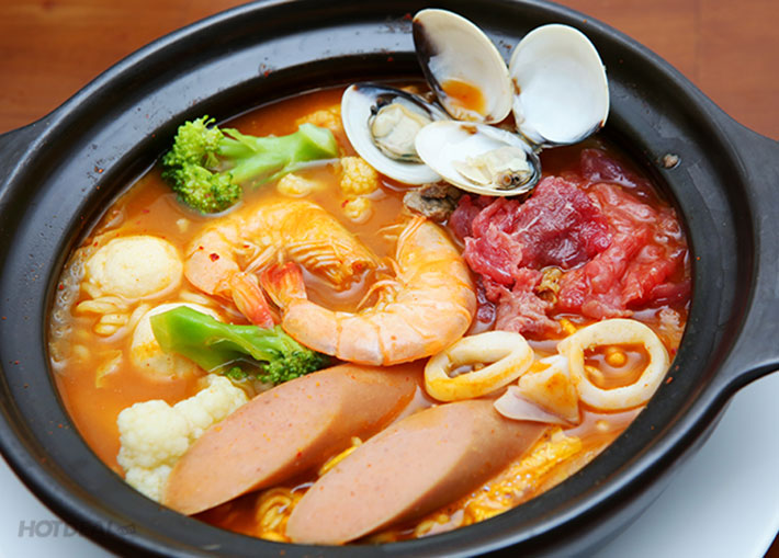 Mỳ Cay Đặc Biệt, Đúng Điệu Hàn Quốc (7 Cấp Độ Cay) + 1 Khăn Lạnh, Trà ...