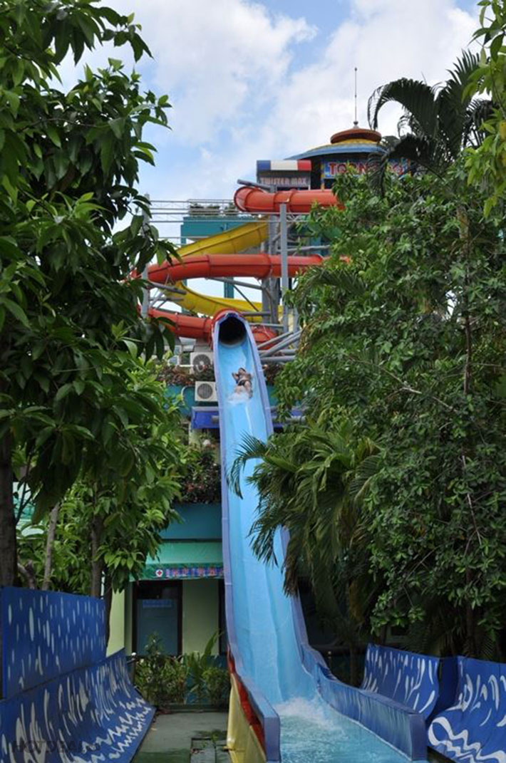 Đầm Sen Water Park - Thiên Đường Giải Trí Trong Lòng Thành Phố